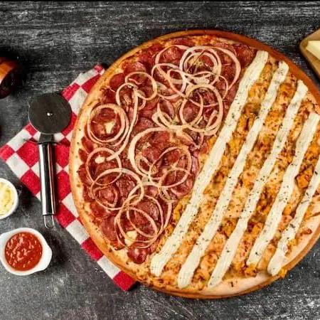 Pizza Meio a Meio 40cm - Frango com Linguiça